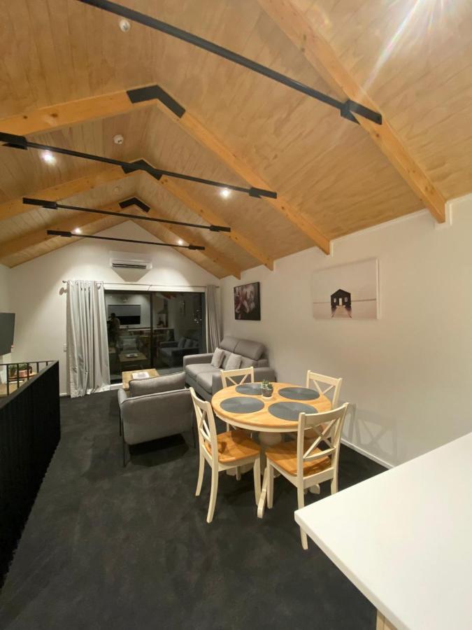 Queenstown Central - Walk To Town - Free Parking - Wifi And Smart Tv - Gym Exterior photo